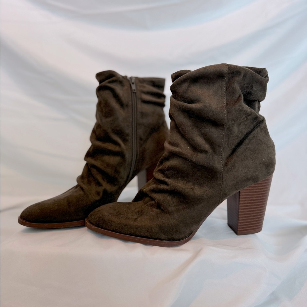 Women’s Suede Buckle Booties